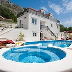 Luxury Maja With Whirlpool, Heated Pool, Gym, Sauna, Panoramic Sea Views * Jesenice (Split-Dalmatia)