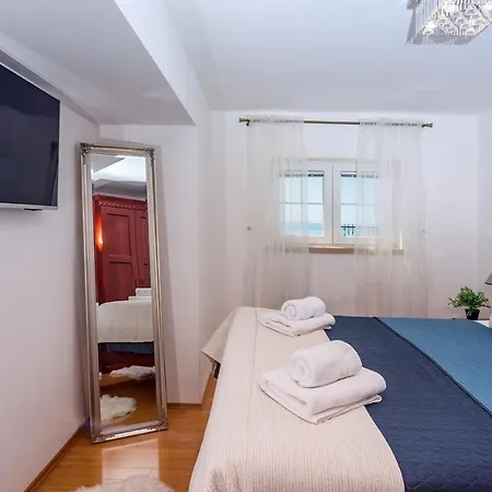 Maja With Whirlpool, Heated Pool, Gym, Sauna, Panoramic Sea Views *