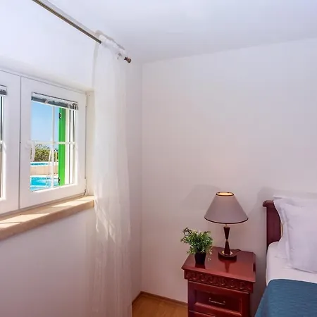 Maja With Whirlpool, Heated Pool, Gym, Sauna, Panoramic Sea Views *