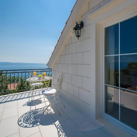 Luxury Maja With Whirlpool, Heated Pool, Gym, Sauna, Panoramic Sea Views Jesenice (Split-Dalmatia)